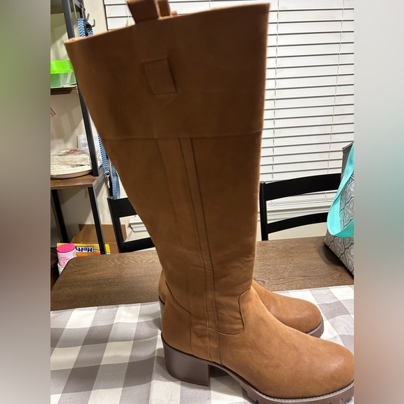 Maurice’s Tall Boots with Heel - Picture 3 of 6